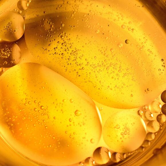 Vitamin E Oil – Ultra Moisture & Defense - Picture 7 of 11